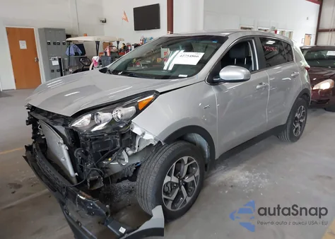 2020 Kia Sportage Lx z USA, uszkodzony, nr VIN KNDPMCAC5L7739406